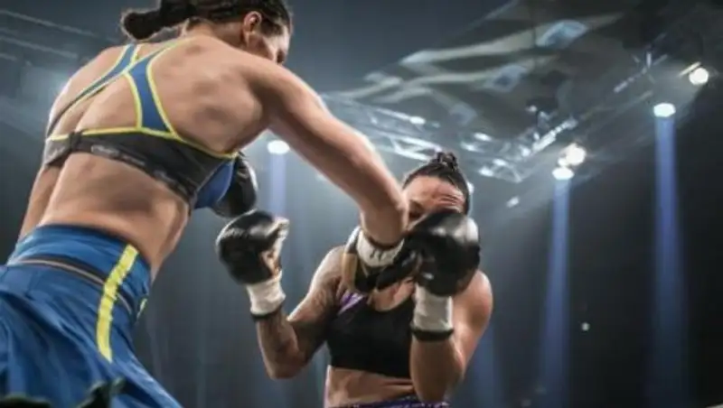 Уроженка Казахстана защитила титулы чемпионки Мира WBC и WBO