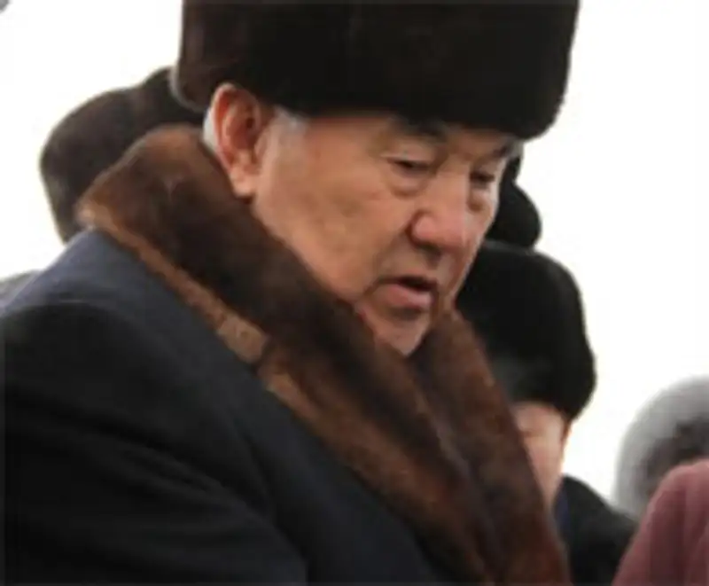 Глава государства прибыл с рабочей поездкой в Акмолинскую область, фото - Новости Zakon.kz от 23.02.2012 22:43