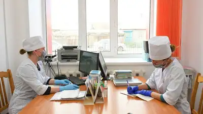 ДТП на остановке в Астане: среди пострадавших есть ребенок, фото - Новости Zakon.kz от 29.09.2023 13:58