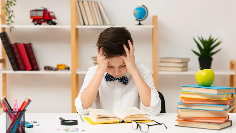 Содержание школьного учебника взорвало Казнет