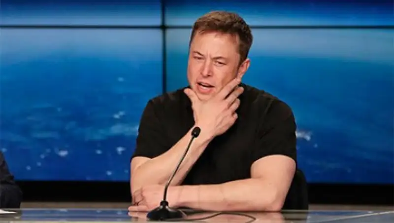 Илон Маск извинился за «педофила»