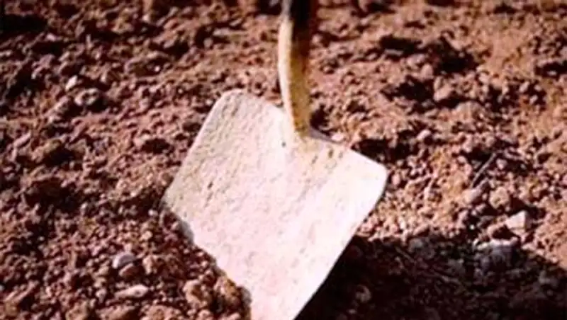 В ЗКО раскрыли убийство мужчины, тело которого больше месяца пролежало в земле