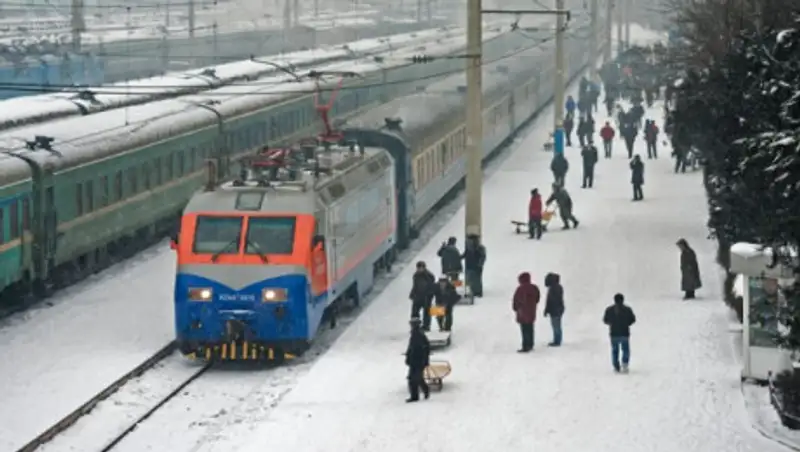 В Нур-Султане группу хулиганов сняли с поезда "Алматы-Костанай"