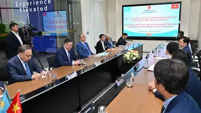 Токаев обсудил сотрудничество между регионами Казахстана и Вьетнама