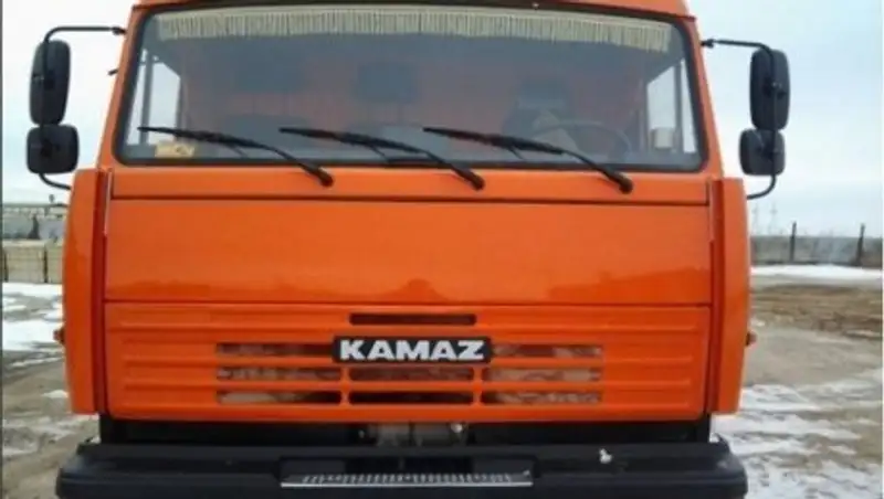 Мусоровоз с прицепом угнали в Караганде