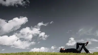 Самые недоступные на Земле серебристые облака показал космонавт, фото - Новости Zakon.kz от 26.09.2023 13:38