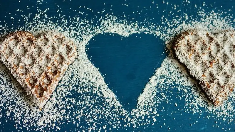 Тяга к сладкому: врачи назвали пять причин