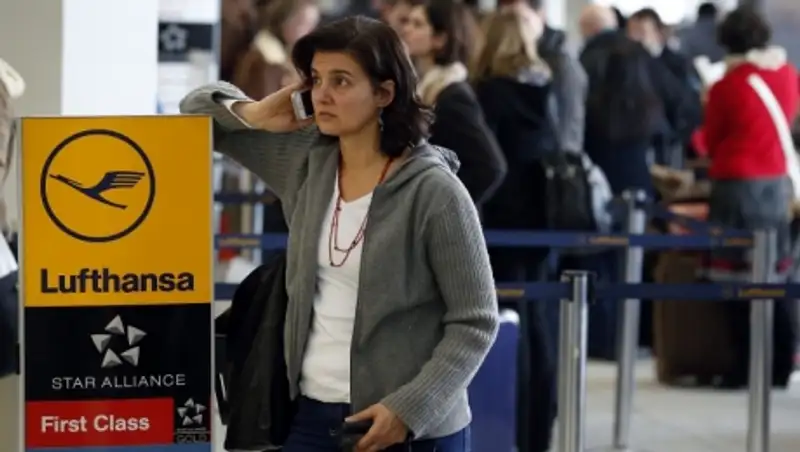 Lufthansa отменила около 1 тыс. авиарейсов, намеченных на среду, из-за забастовки пилотов