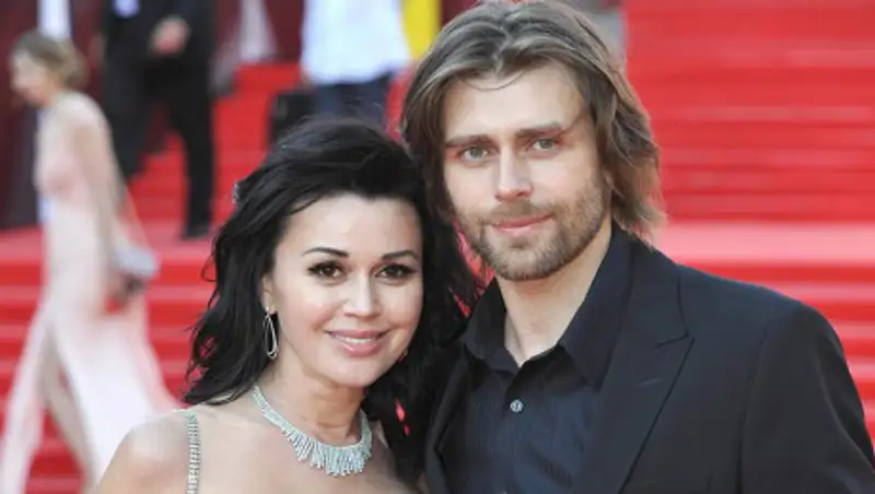 Семья Заворотнюк опровергла сообщения о сборе денег на лечение