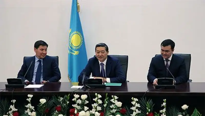 Аскар Жумагалиев возглавил агентство по связи и информации