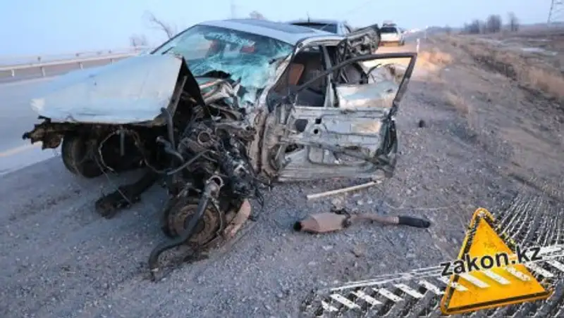 Автомобиль разбился вдребезги на Капчагайской трассе