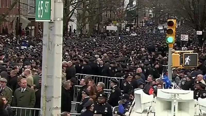 Протесты против жестокости полиции и расовой дискриминации в США принимают новые формы