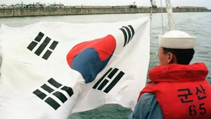 У берегов Японии на танкере под флагом Южной Кореи произошел взрыв