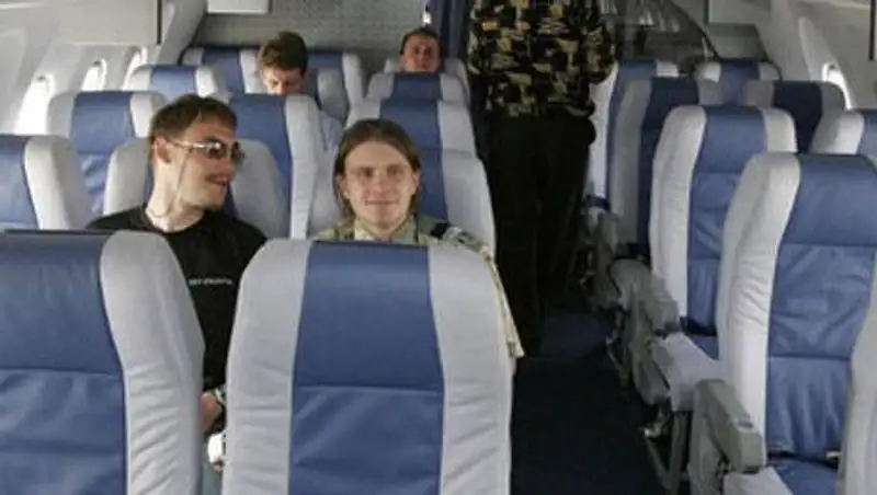 Самолет МЧС РФ доставил из Сирии 60 россиян и граждан стран СНГ, в том числе казахстанцев