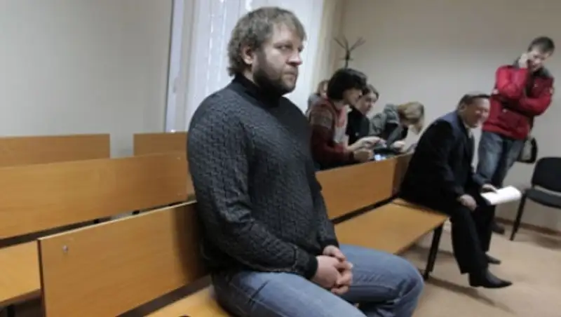 Александру Емельяненко продлили арест на полгода