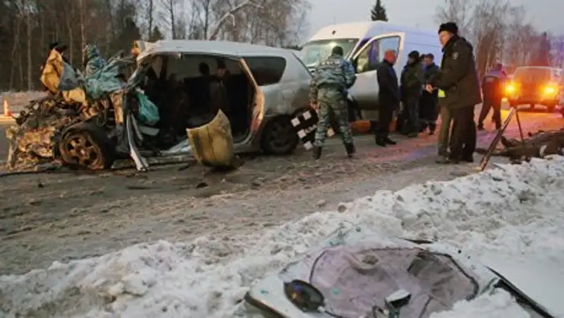 В России предполагаемого виновника ДТП с 8 погибшими проверят на алкоголь и наркотики