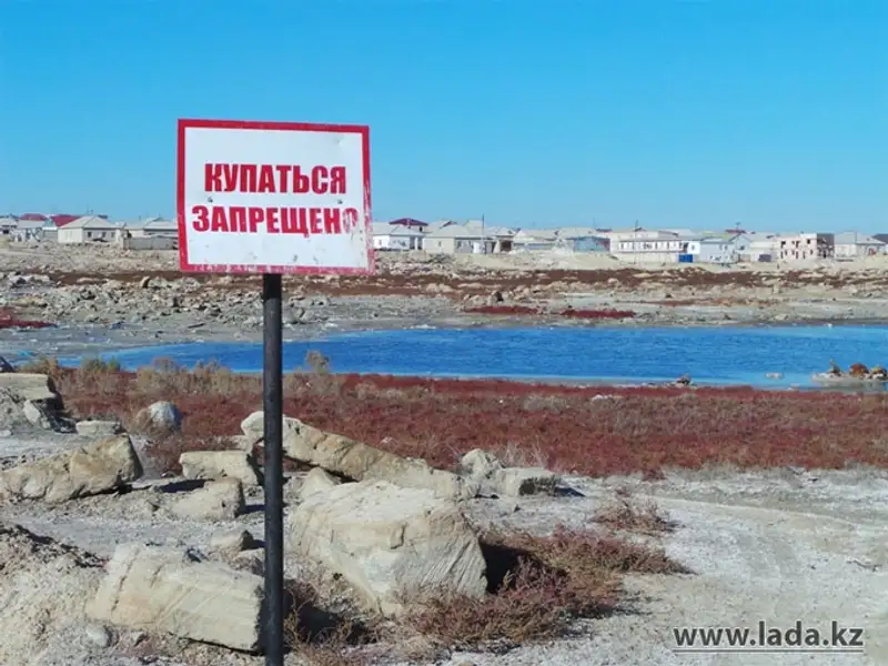 «Мертвое озеро» в Актау опасности не представляет «Мертвое озеро» в Актау опасности не представляет, фото - Новости Zakon.kz от 08.11.2013 17:39