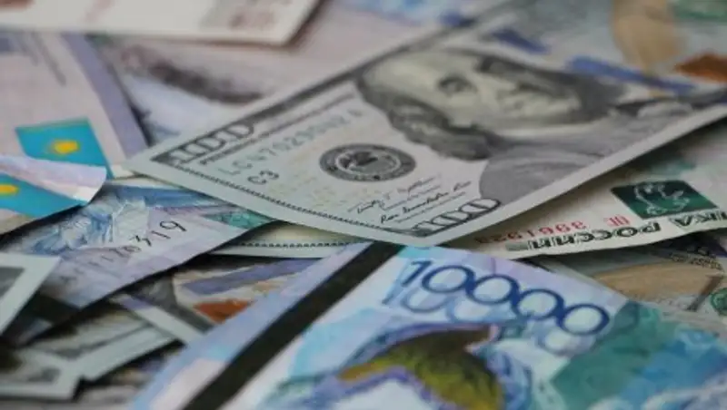 Тенге возвращает позиции