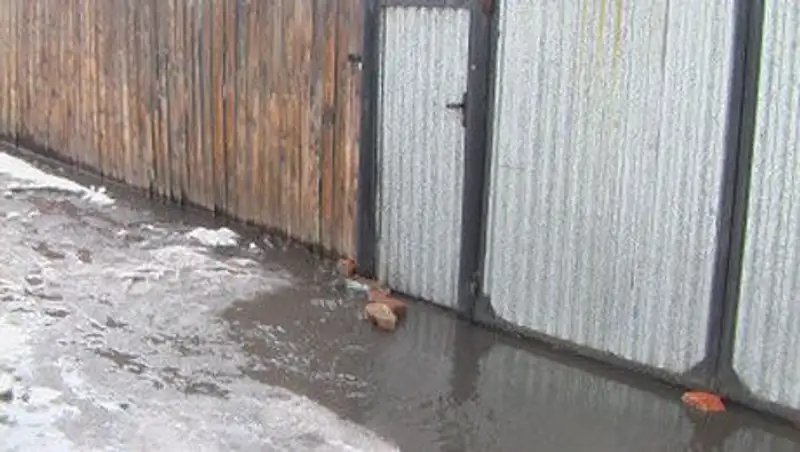 Последствия подтопления ликвидируют в райцентре Жанакорган Кызылординской области