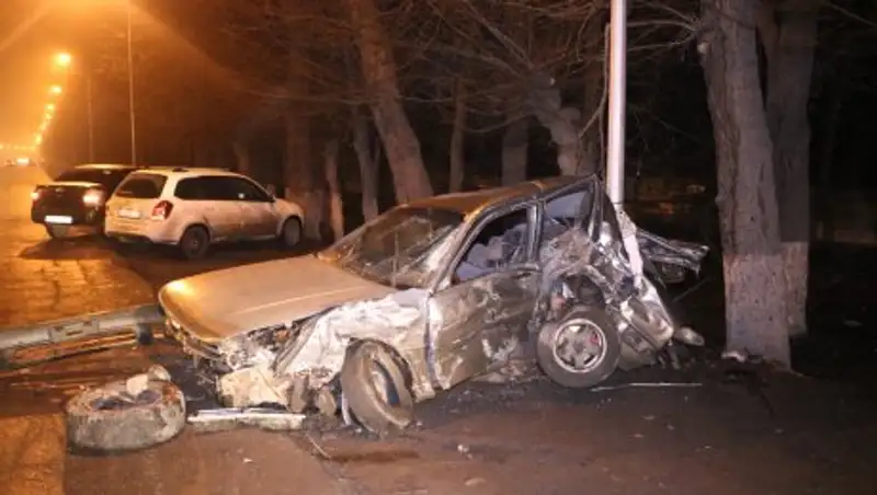 Предположительно пьяный водитель Toyota стал виновником ДТП в Алматы