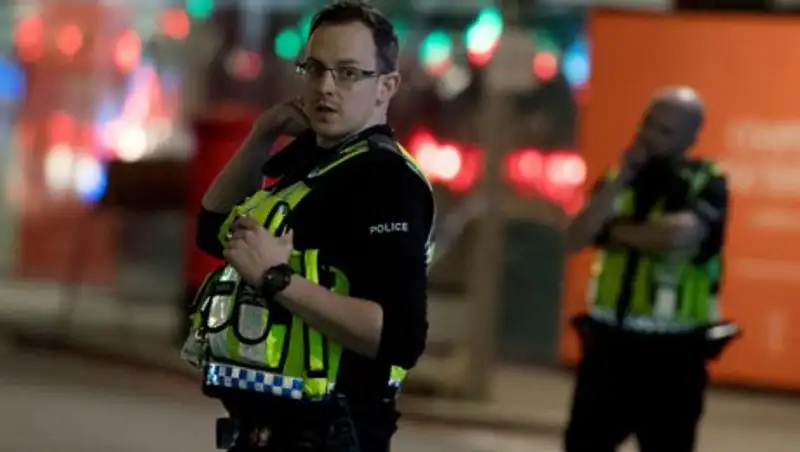 Подросток в Лондоне нападал на прохожих с кислотой