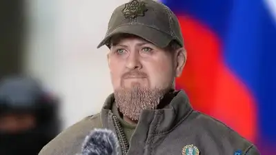 Игрушечного Рамзана Кадырова предлагают купить на китайском сайте, фото - Новости Zakon.kz от 30.06.2023 18:13