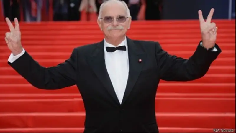 СБУ запретила въезд на Украину Лепсу и Михалкову