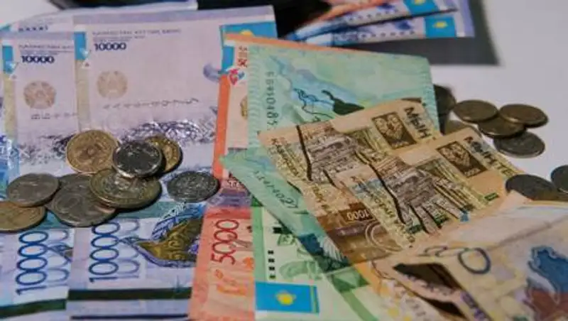 Правила получения социальных выплат изменили в Казахстане