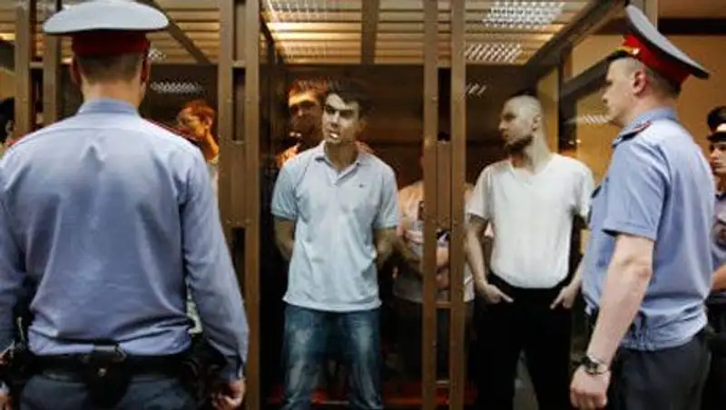 Эксперта по действиям ОМОНа на Болотной площади отстранили от работы