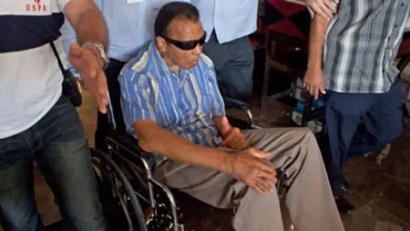 Мохаммед Али снова попал в больницу