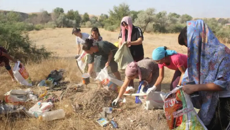 В Туркестане прошел общенародный субботник