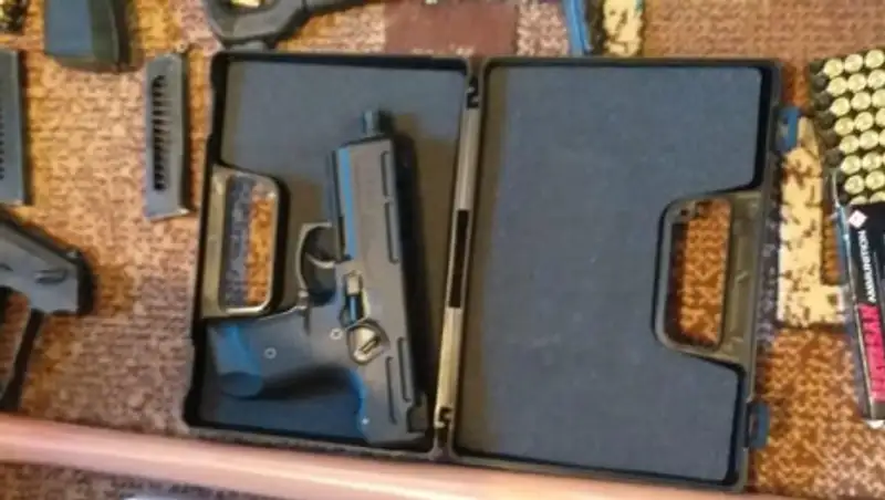 В Украине священник торговал оружием