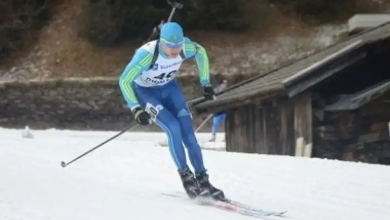 Казахстанский биатлонист Ерёмин выиграл «бронзу» спринта юниорского чемпионата мира