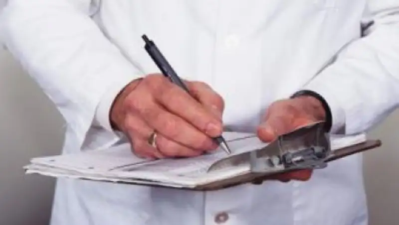 Диагноз «Лихорадка Эбола» у госпитализированного в Алматы не подтвердился