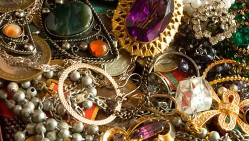 Воры унесли из квартиры драгоценностей на 7 млн тг в Кокшетау