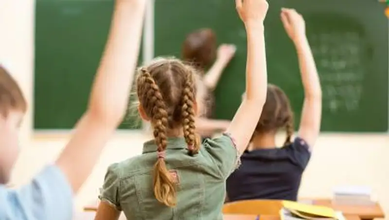 Казахстанцев пугают сбором биометрических данных школьников