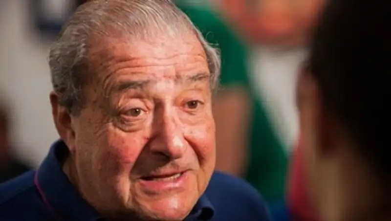 Промоутер боя Мэйуэзер — Пакьяо анонсировал 300-миллионный гонорар боксеров