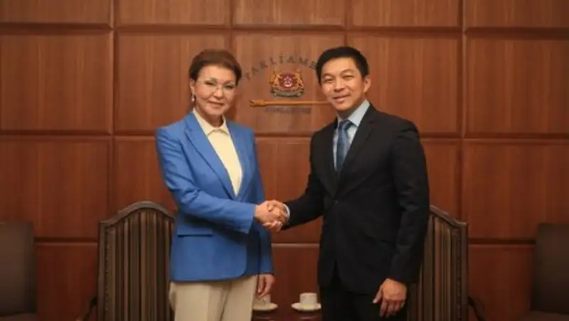 Дарига Назарбаева посетила Сингапур