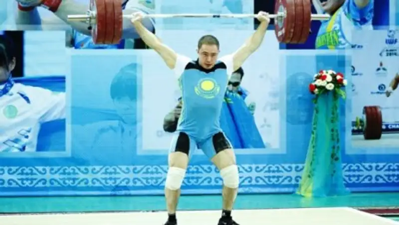 Денис Уланов завоевал для Казахстана третье «золото» Универсиады
