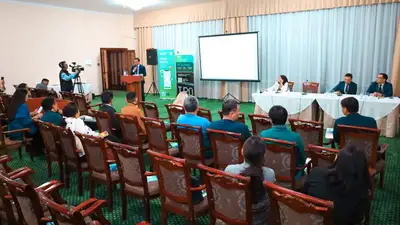 Представители АО НК "КазМунайГаз" провели встречу с розничными инвесторами Уральска, фото - Новости Zakon.kz от 24.11.2022 17:24