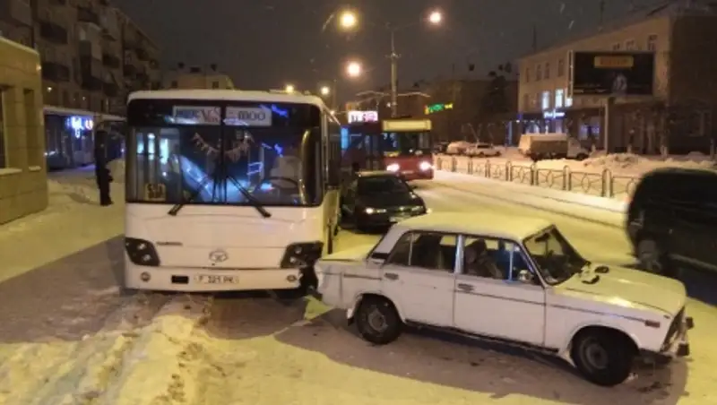Среди аварий наиболее опасны ДТП с участием общественного транспорта