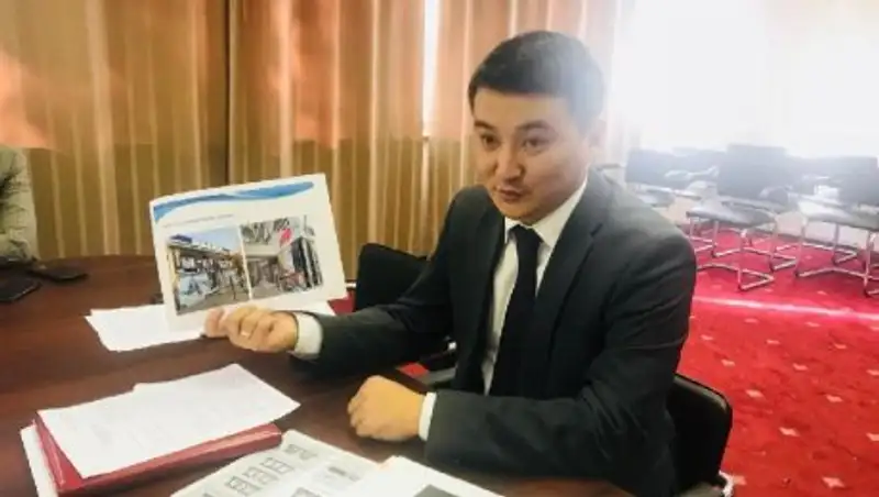 Половина баннеров в Алматы не имеет разрешений