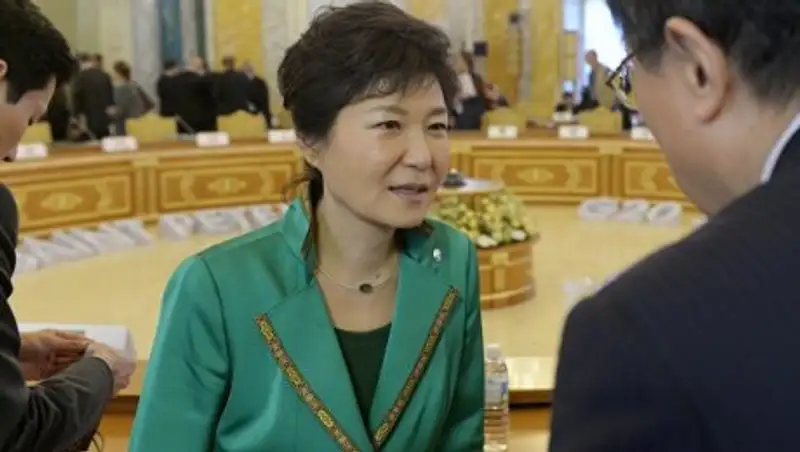 Обвинения в коррупции Пак Кын Хе назвала "колоссальной ложью"