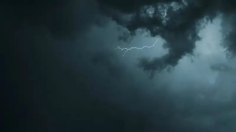 На большей части Казахстана объявлено штормовое предупреждение