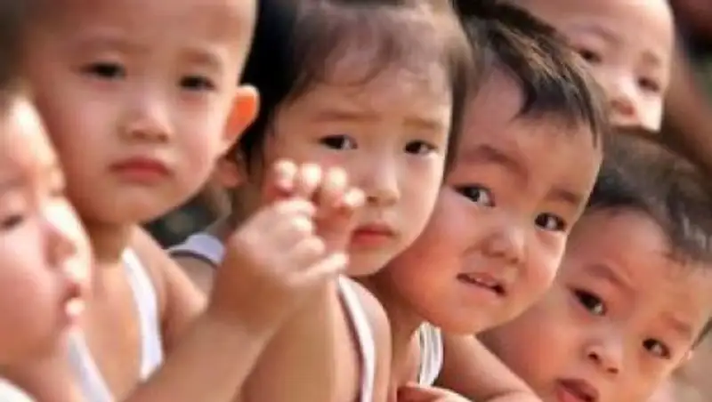 В Китае вооруженный ножом мужчина напал на детский сад