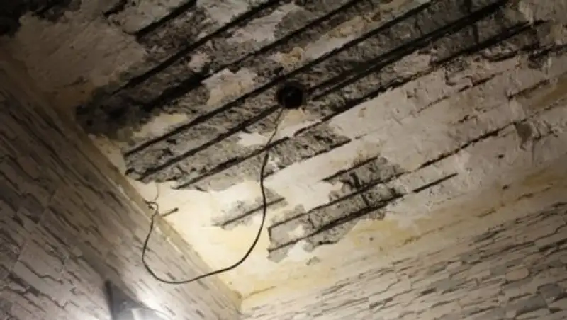 В одной из квартир Актау обрушилась крыша