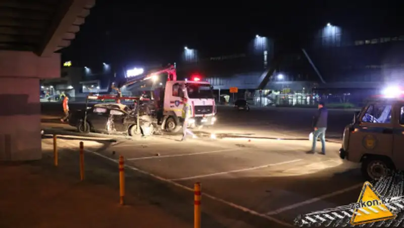 В Алматы лихач подрезал авто – четыре человека госпитализированы