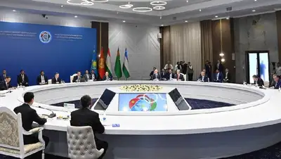 Токаев главам стран ЦА: Нужно вместе противостоять попыткам размежевать народы, фото - Новости Zakon.kz от 21.07.2022 12:10