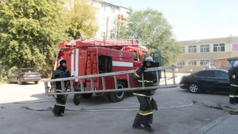 Павлодарда сегіз адам өрттен құтқарылды