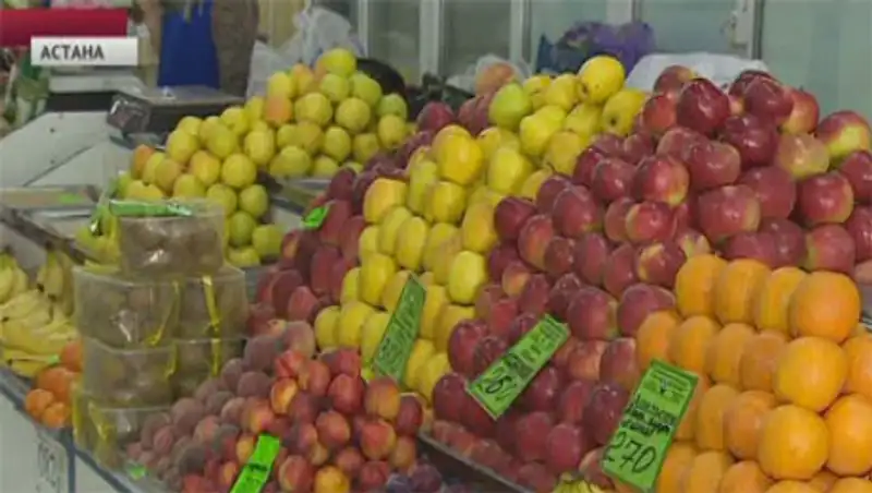 В Астане санитарные врачи проверяют продукты на содержание нитратов